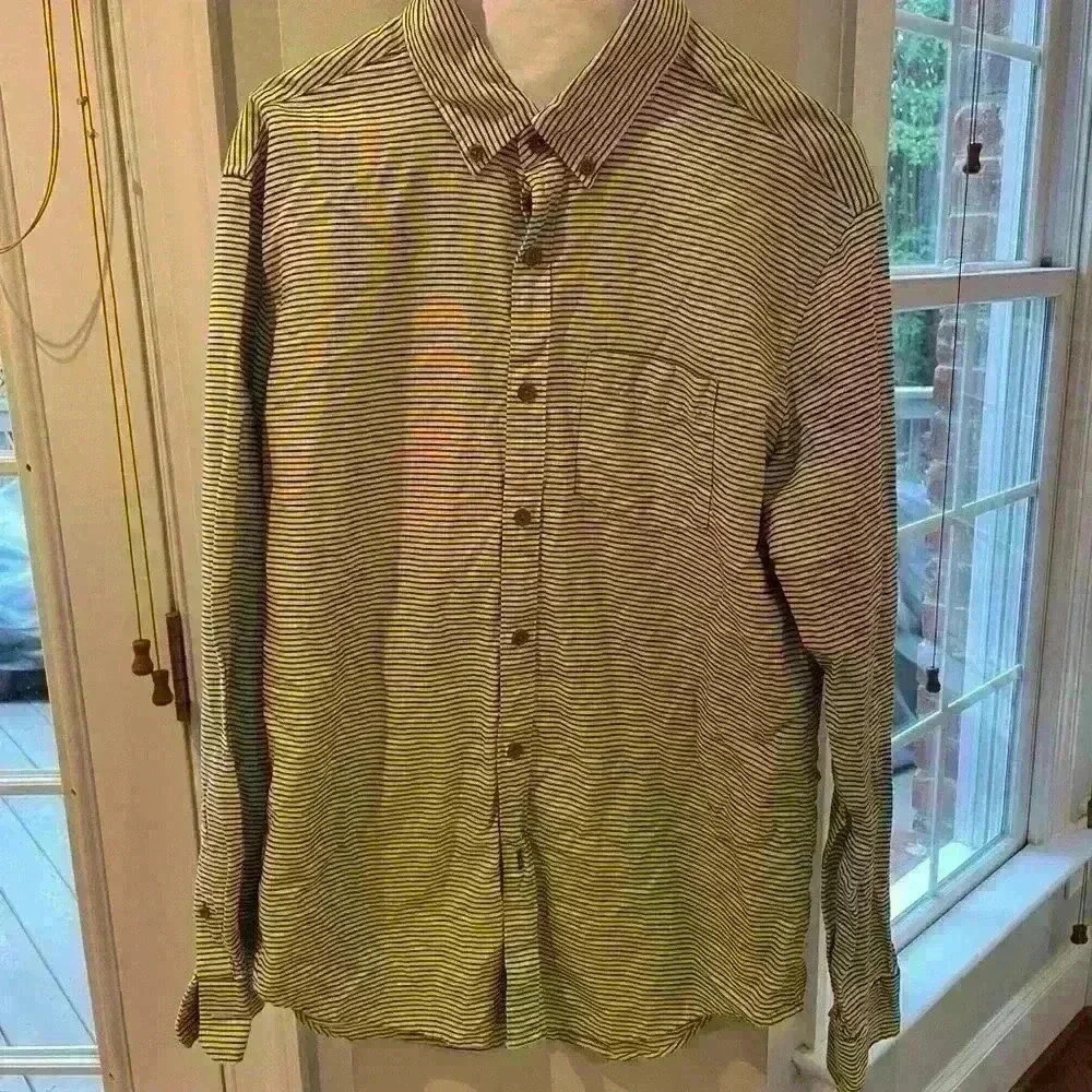 Hollister Mens Classic Fit Size Medium